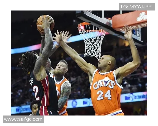 热火与骑士激战正酣2018年12月29日精彩回顾与分析